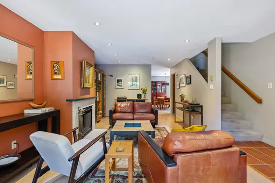 2024 Chesterfield Avenue, North Vancouver For Sale - image 9