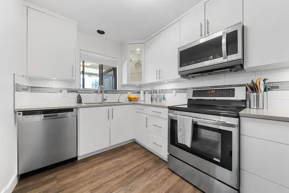 3 2118 Eastern Avenue, North Vancouver For Sale - image 8