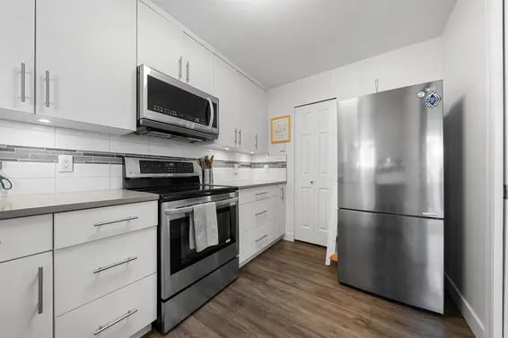 3 2118 Eastern Avenue, North Vancouver For Sale - image 9