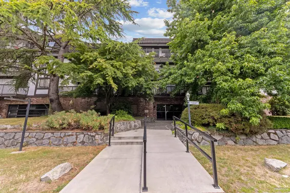 102 270 West 3rd Street, North Vancouver For Sale - image 17