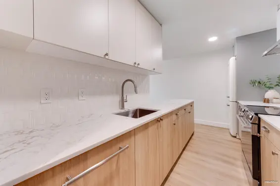 102 270 West 3rd Street, North Vancouver For Sale - image 6