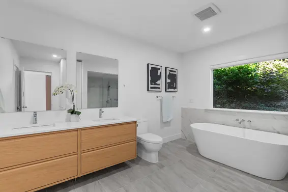 3381 Mathers Avenue, West Vancouver For Sale - image 19