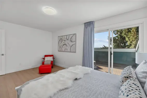 3381 Mathers Avenue, West Vancouver For Sale - image 27