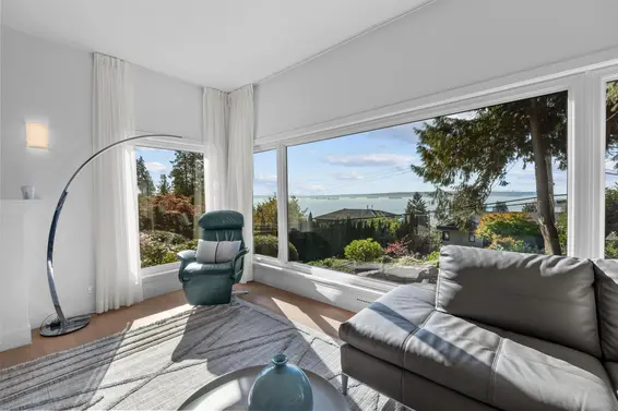 3381 Mathers Avenue, West Vancouver For Sale - image 7