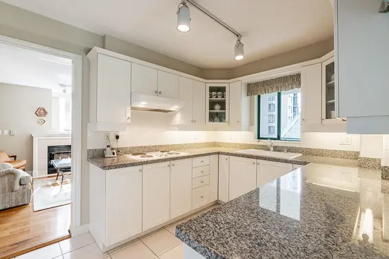3E 338 Taylor Way, West Vancouver For Sale - image 12