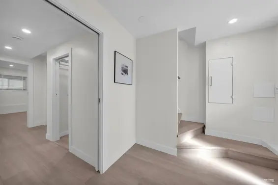 238 East 28th Street, North Vancouver For Sale - image 25