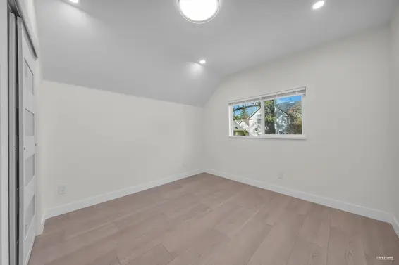 238 East 28th Street, North Vancouver For Sale - image 27