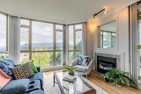 606 160 West Keith Road, North Vancouver
