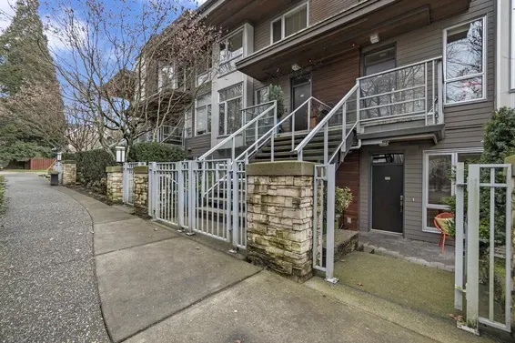 103 735 West 15th Street, North Vancouver For Sale - image 3