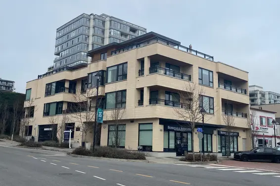 301 522 15Th Street, West Vancouver