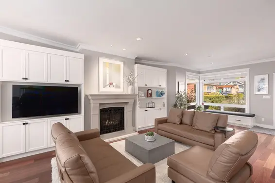 227 East 17 Street, North Vancouver For Sale - image 3