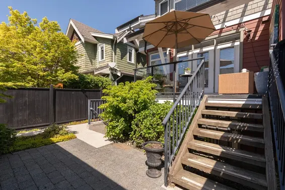 227 East 17 Street, North Vancouver For Sale - image 32