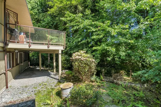 977 Belvedere Drive, North Vancouver For Sale - image 33