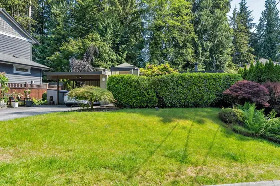 977 Belvedere Drive, North Vancouver For Sale - image 39