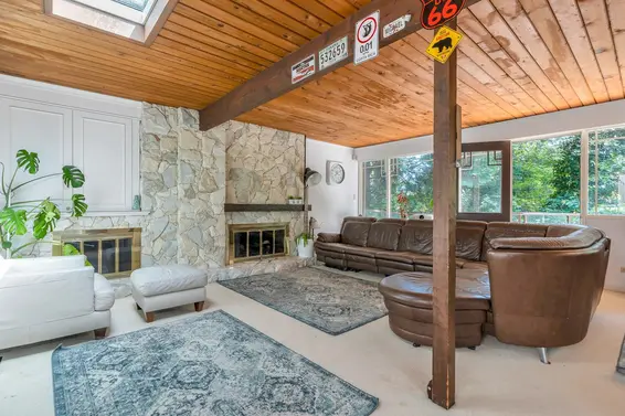 977 Belvedere Drive, North Vancouver For Sale - image 7