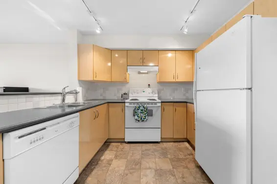 405 305 Lonsdale Avenue, North Vancouver For Sale - image 11