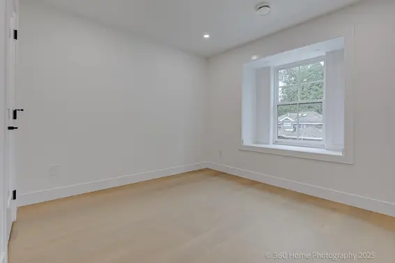3252 Allan Road, North Vancouver For Sale - image 16