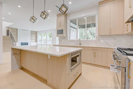 3252 Allan Road, North Vancouver For Sale - image 9