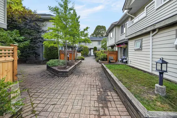 7 828 West 16th Street, North Vancouver For Sale - image 31