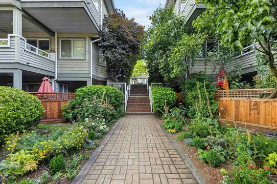 7 828 West 16th Street, North Vancouver For Sale - image 32