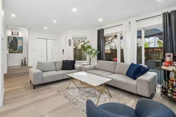 7 848 West 16th Street, North Vancouver For Sale - image 11