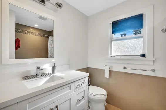 2505 William Avenue, North Vancouver For Sale - image 32