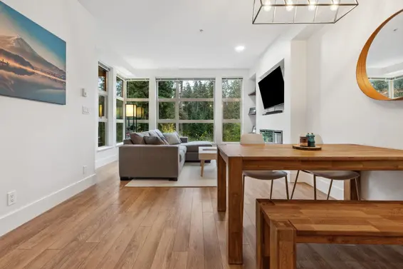 422 3606 Aldercrest Drive, North Vancouver For Sale - image 3