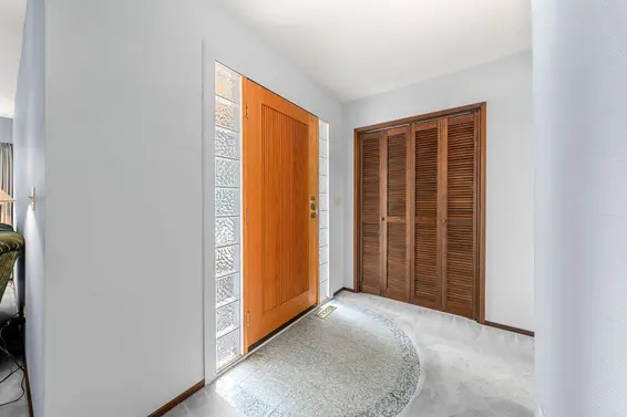 3833 Lynn Valley Road, North Vancouver For Sale - image 2