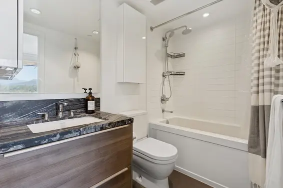 1702 1550 Fern Street, North Vancouver For Sale - image 17