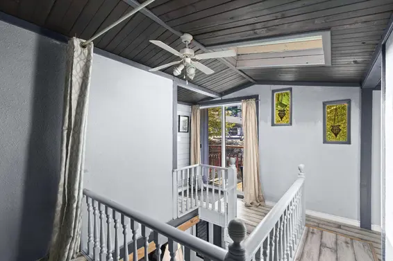 4 1681 Columbia Street, North Vancouver For Sale - image 13