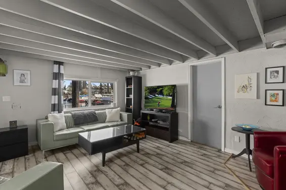 4 1681 Columbia Street, North Vancouver For Sale - image 6