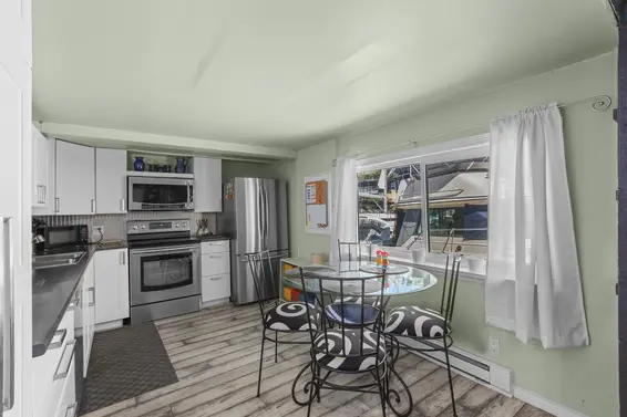 4 1681 Columbia Street, North Vancouver For Sale - image 8