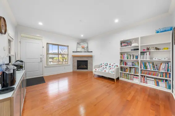 341 East 8th Street, North Vancouver For Sale - image 14