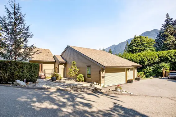 8598 Bedora Place, West Vancouver For Sale - image 33