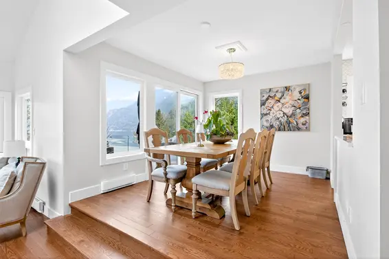 8598 Bedora Place, West Vancouver For Sale - image 7