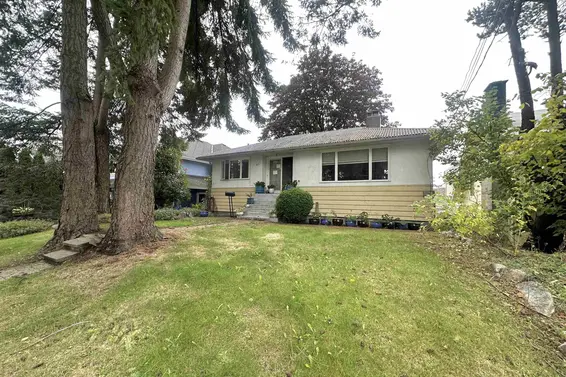 313 East 13th Street, North Vancouver For Sale - image 6