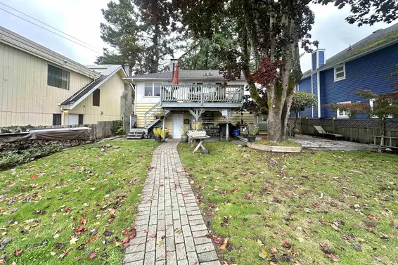 313 East 13th Street, North Vancouver For Sale - image 8