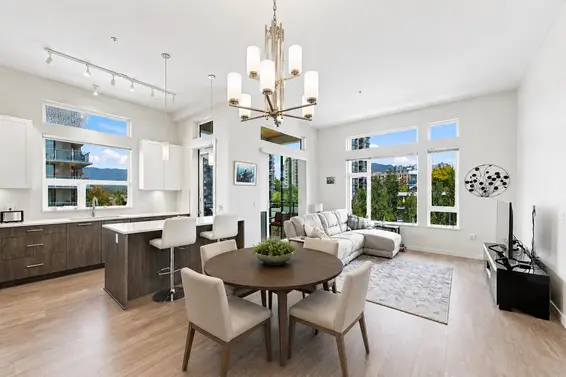 606 123 West 1st Street, North Vancouver