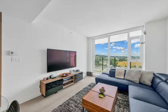 804 1401 Hunter Street, North Vancouver For Sale - image 5