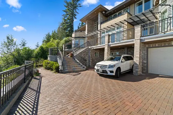 2523 Marr Creek Court, West Vancouver For Sale - image 2