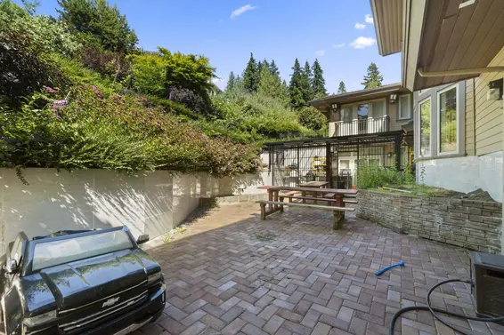2523 Marr Creek Court, West Vancouver For Sale - image 30