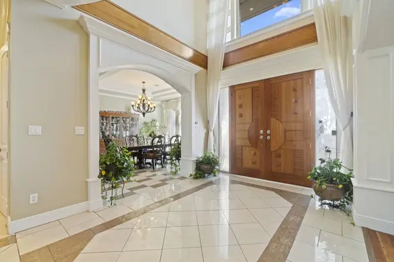 2523 Marr Creek Court, West Vancouver For Sale - image 6