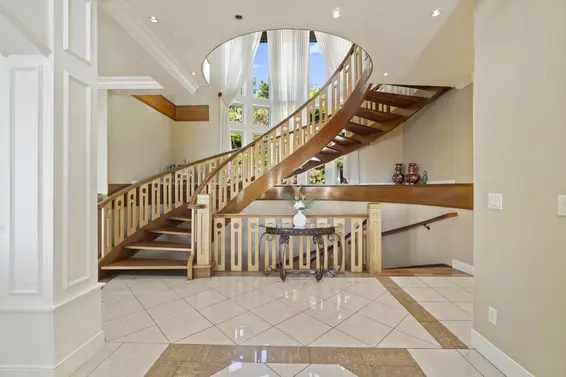 2523 Marr Creek Court, West Vancouver For Sale - image 7