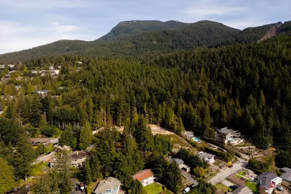 4412 Woodpark Road, West Vancouver For Sale - image 17
