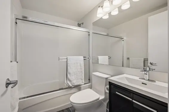 303 1033 St. George's Avenue, North Vancouver For Sale - image 15