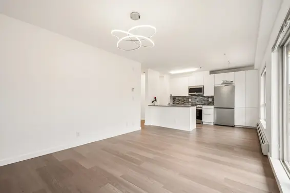 303 1033 St. George's Avenue, North Vancouver For Sale - image 9