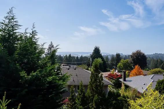 741 Montroyal Boulevard, North Vancouver For Sale - image 33