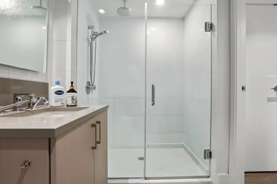 704 1675 Lions Gate Lane, North Vancouver For Sale - image 11