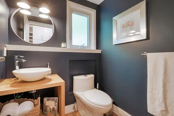 5753 Westport Road, West Vancouver For Sale - image 12
