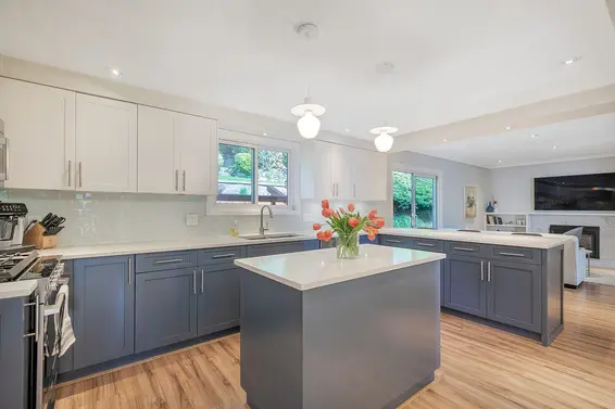 5753 Westport Road, West Vancouver For Sale - image 6